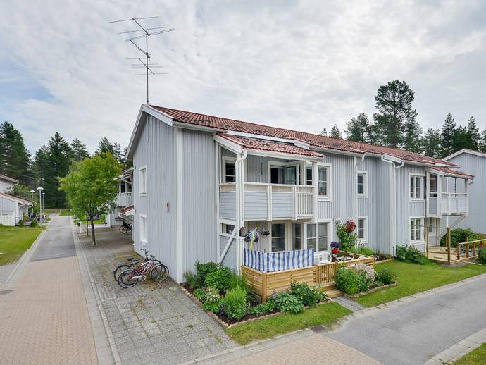3 rok · 74,5 m² · Rosettvägen 75