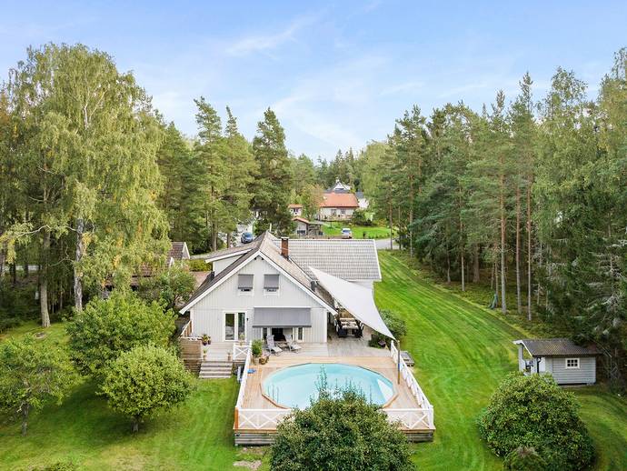 7 rok · 180 m² · Rud Laxdalen 506