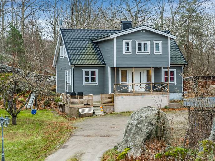 7 rok · 196 m² · Ekvägen 12
