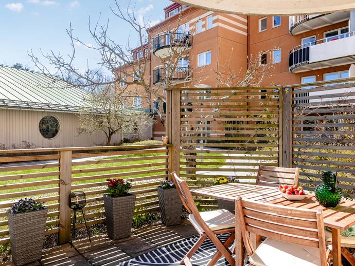 1 rok · 42,5 m² · Serenadvägen 34