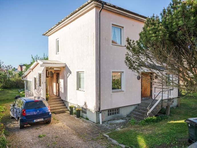5 rok · 136 m² · Hagtornsvägen 6
