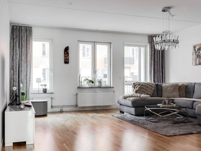 3 rok · 82 m² · Rostagatan 4