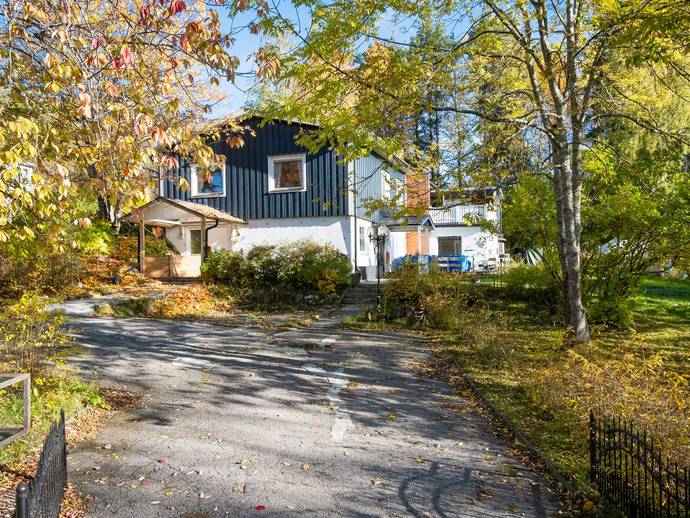 8 rok · 180 m² · Ringsvägen 24