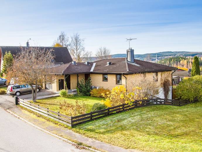 8 rok · 185 m² · Persiljestigen 2