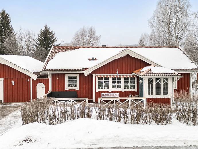 7 rok · 132 m² · Östanbäcksvägen 15