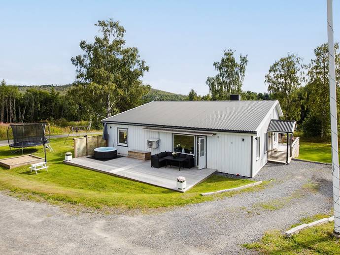 4 rok · 105 m² · Järsta 126