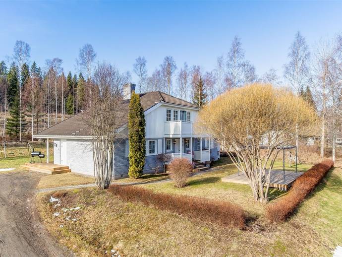 6 rok · 153 m² · Lövstigen 49
