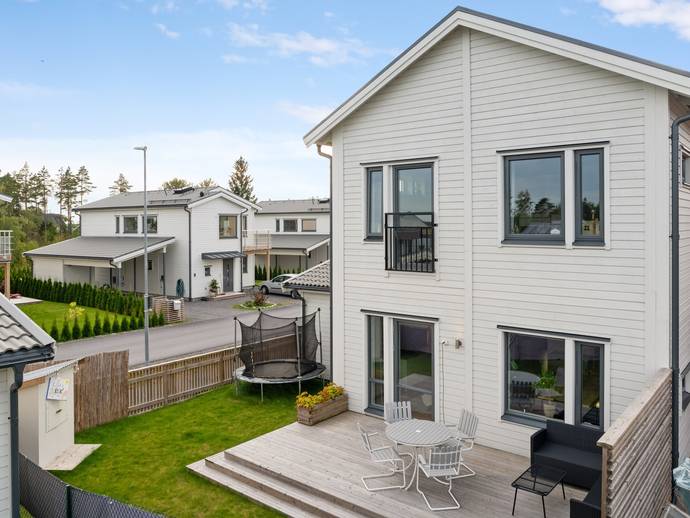 4 rok · 107 m² · Smedtorpsvägen 57