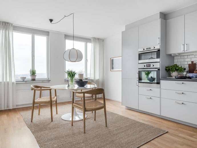 3 rok · 78,4 m² · Mörbydalen 13, 8 tr