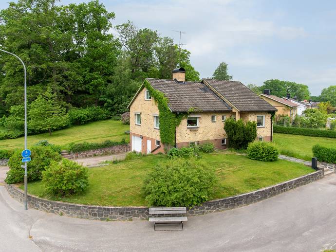 6 rok · 130 m² · Edbergagatan 14