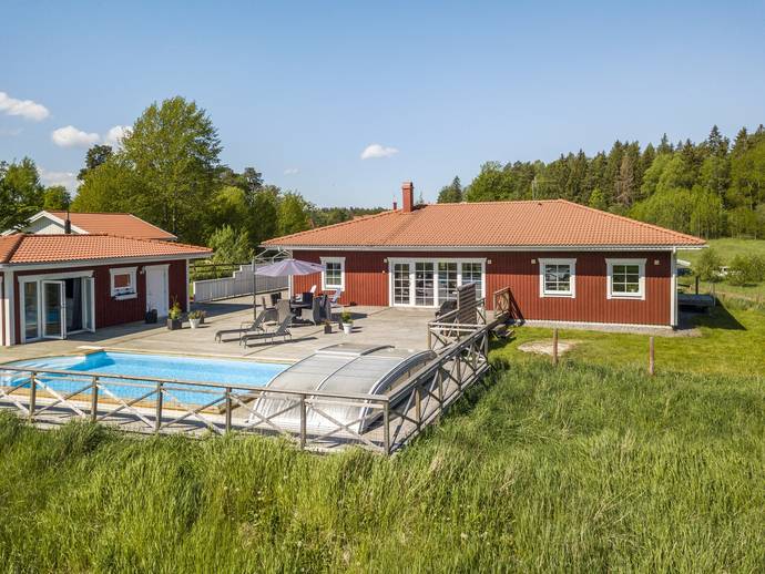 6 rok · 150 m² · Älunda 4