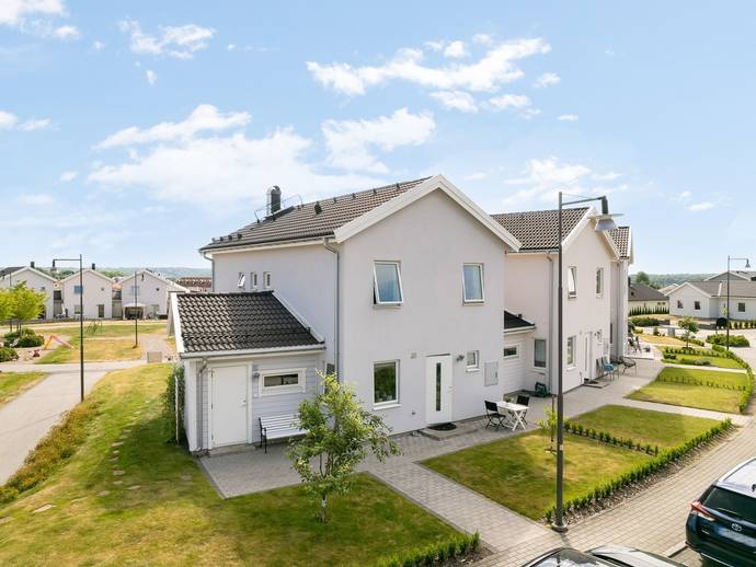4 rok · 106 m² · Spinnrocksvägen 28
