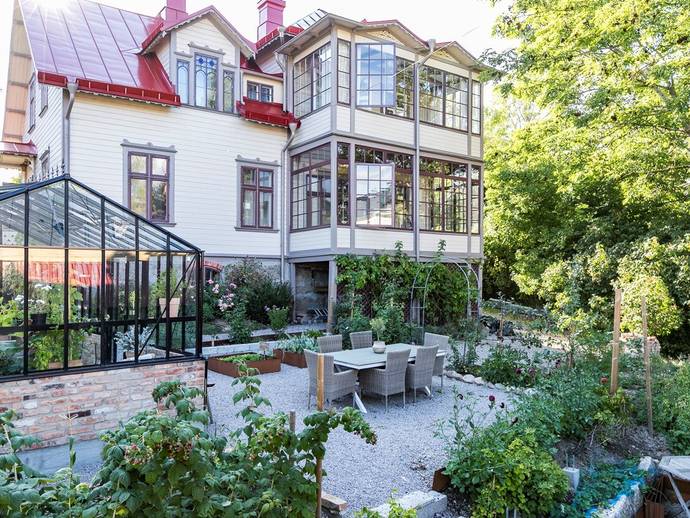 6 rok · 170 m² · Glasbacken 3