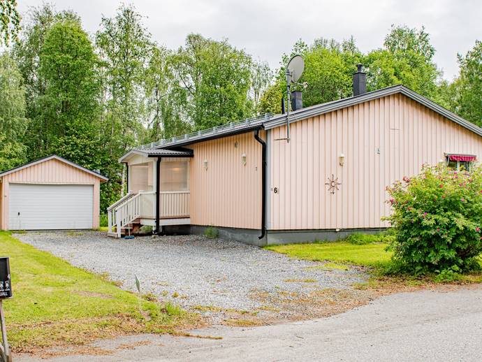3 rok · 102 m² · Falkvägen 6