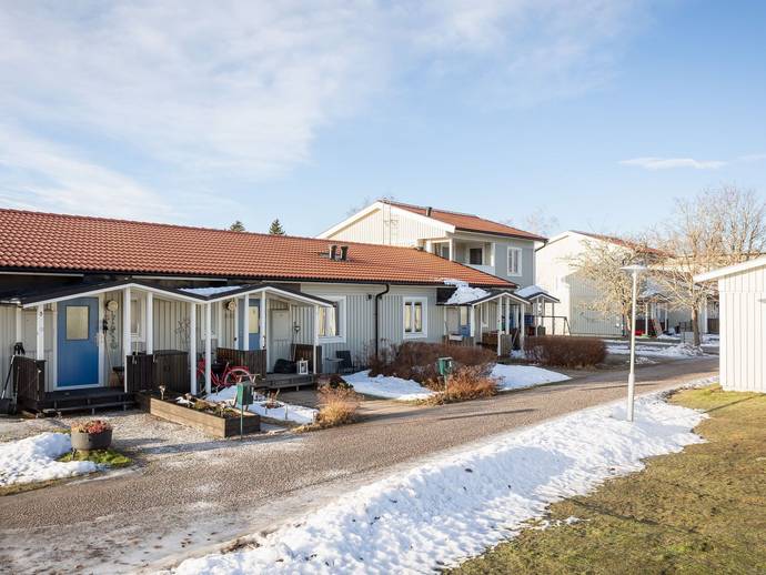 2 rok · 65 m² · Knutbyvägen 53