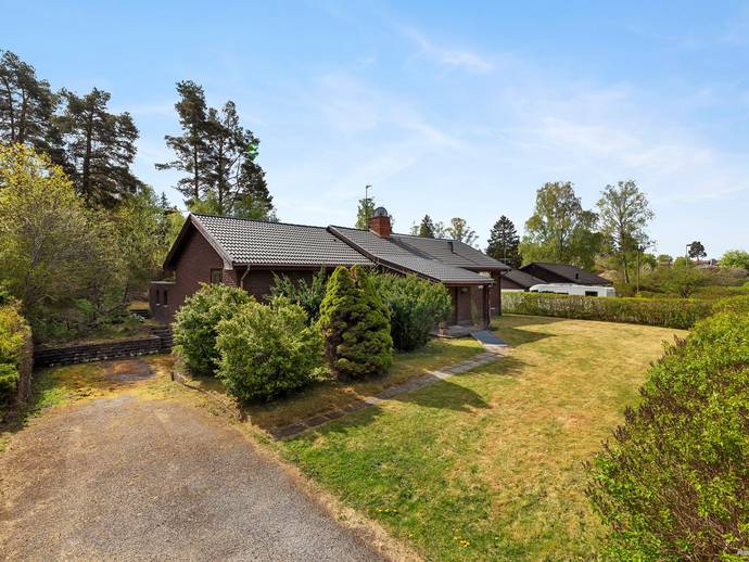 5 rok · 142 m² · Klövervägen 12