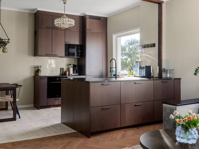2 rok · 68 m² · Sjättenovembervägen 231