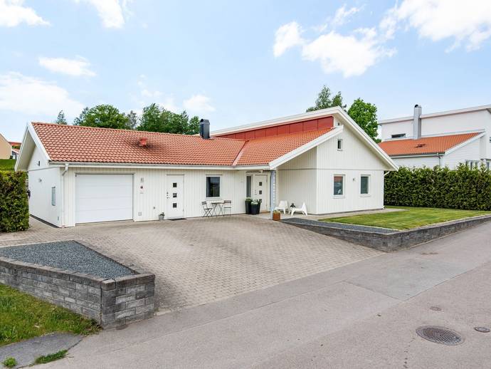 6 rok · 150 m² · Oringen 28