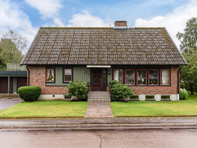 8 rok · 184 m² · Sågargatan 4