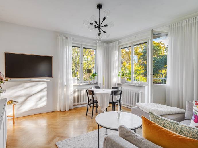 2 rok · 38,5 m² · Charlottenburgsvägen 28