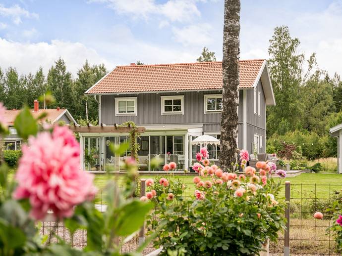 4 rok · 129,6 m² · Rud Ängen 909