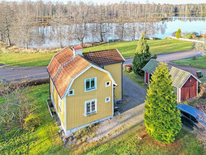 3 rok · 77 m² · Skogsviksvägen 2