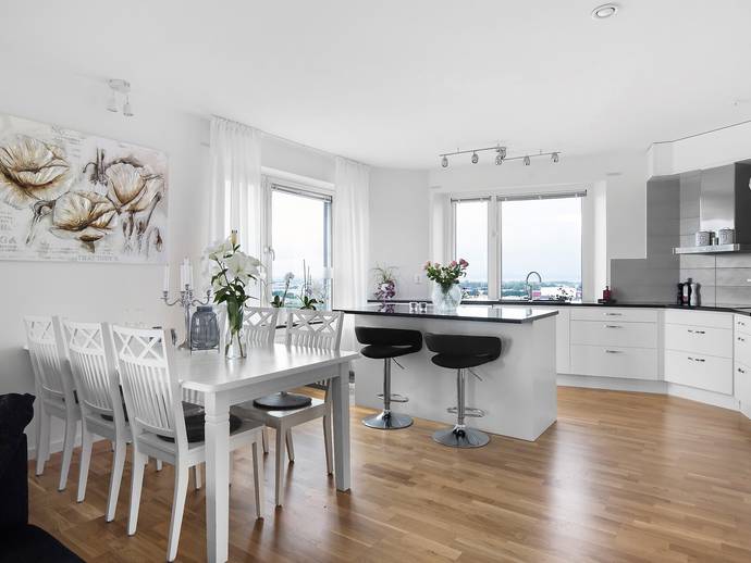 4 rok · 93 m² · Thorells gata 12