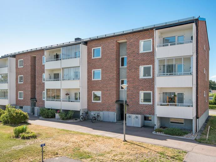 1 rok · 44 m² · Ekgatan 12 A