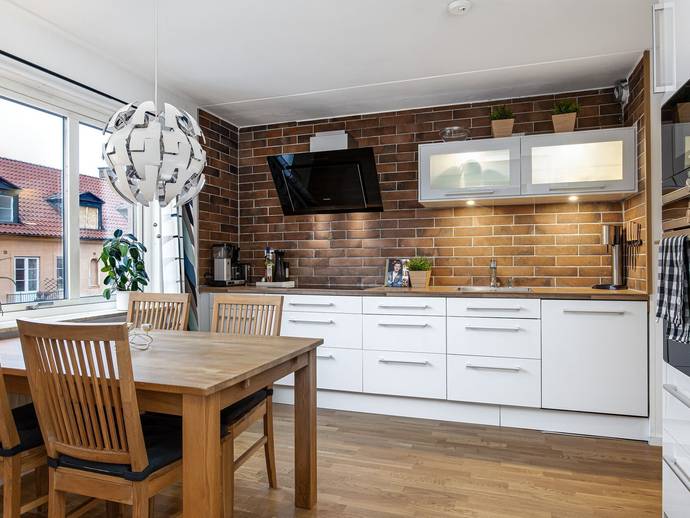 3 rok · 77 m² · Torsgatan 3A