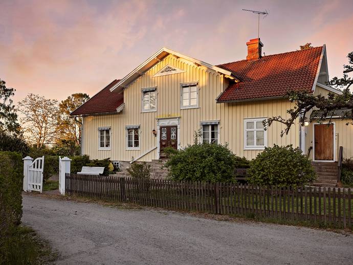 9 rok · 195 m² · Djursviksvägen 52