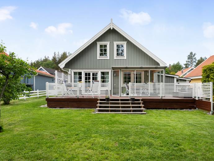 5 rok · 129 m² · Bildhuggarvägen 3