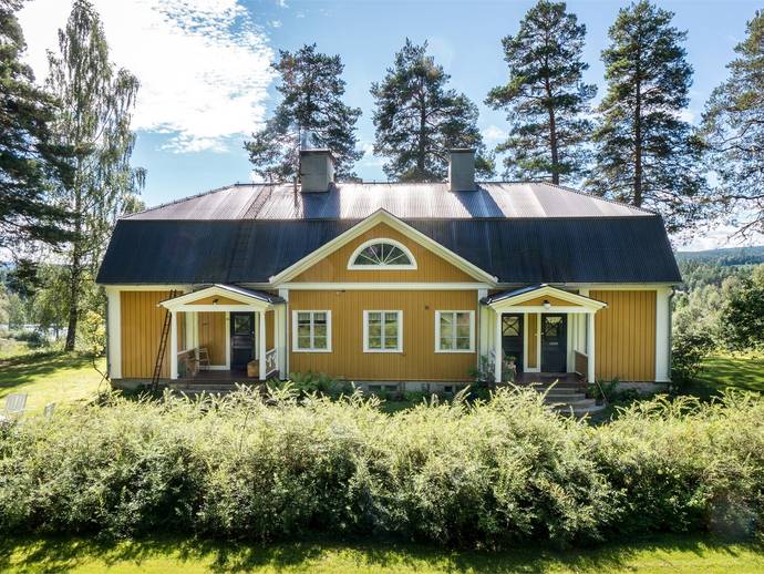 9 rok · 300 m² · Björkå bruk 164