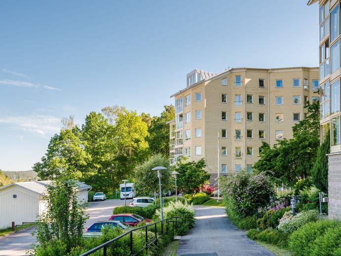 2 rok · 64 m² · Hästhagsgatan 1