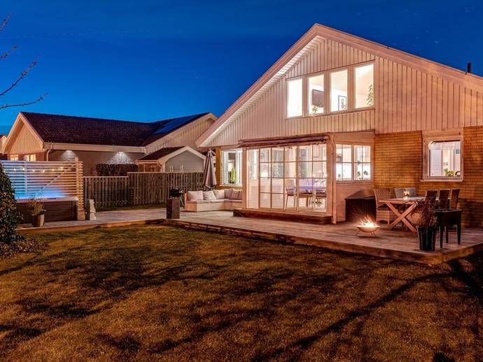 6 rok · 155 m² · Kantvägen 2