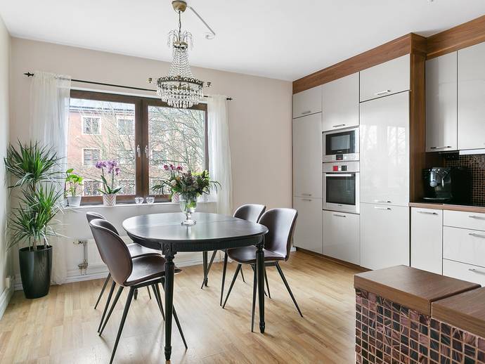 4 rok · 94 m² · Götgatan 118