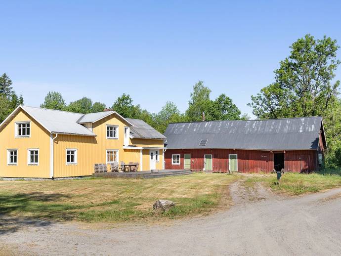 7 rok · 175 m² · Karl Gustav Mellomgärde 1
