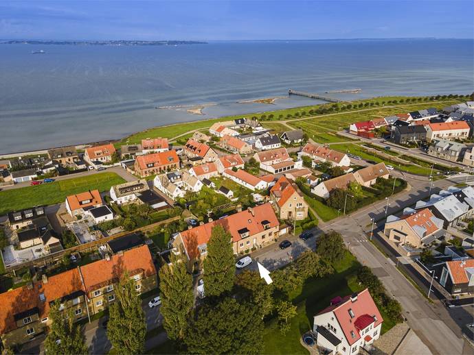 6 rok · 190 m² · Erikstorpsvägen 77