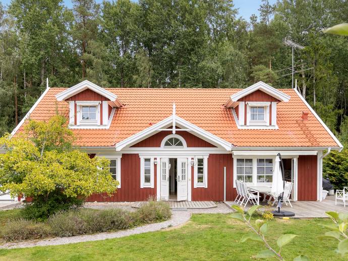 170 m² · Klubbstigen 10