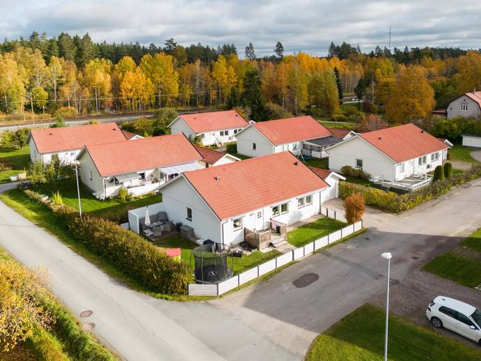 4 rok · 122 m² · Sundins väg 2