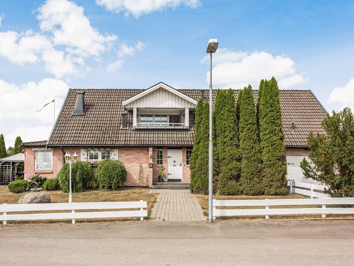 5 rok · 214 m² · Svanvägen 13