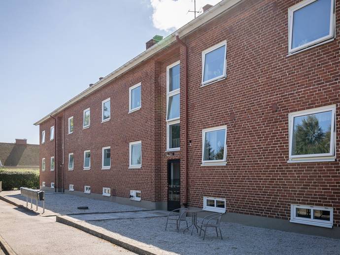 1 rok · 35 m² · Torget 3