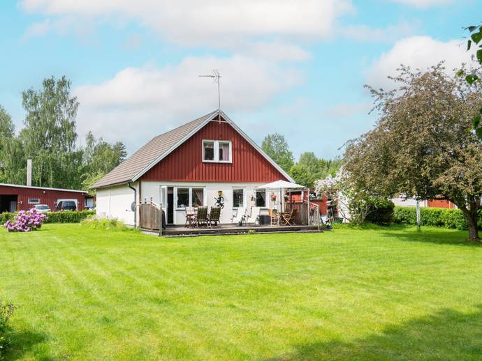 6 rok · 127 m² · Parkvägen 22