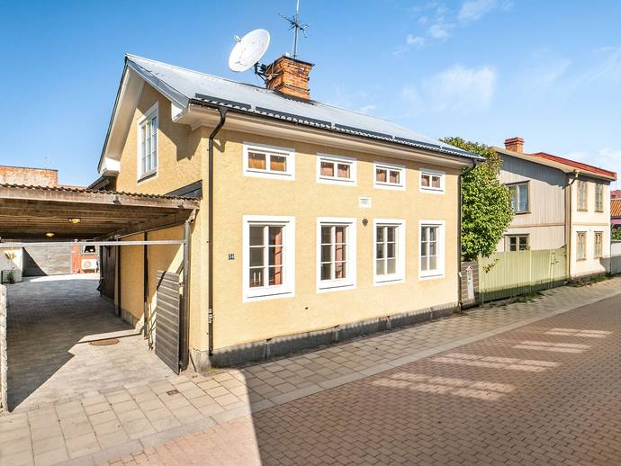 6 rok · 130 m² · Brunnsgatan 34