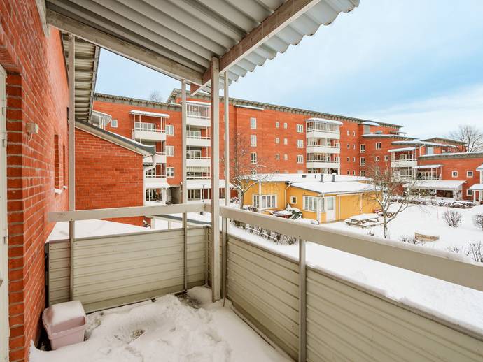 2 rok · 64 m² · Brynäsgatan 93
