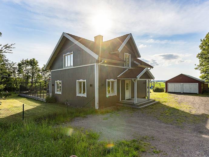 8 rok · 194 m² · Sannahedsvägen 13