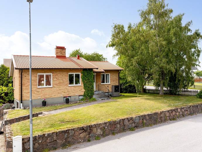 3 rok · 76 m² · Kindagatan 1
