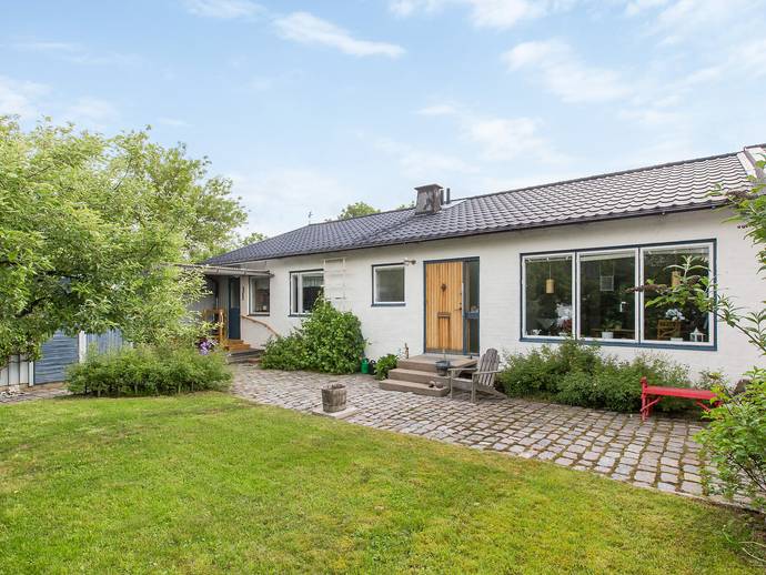 8 rok · 156 m² · Gravörsgatan 12