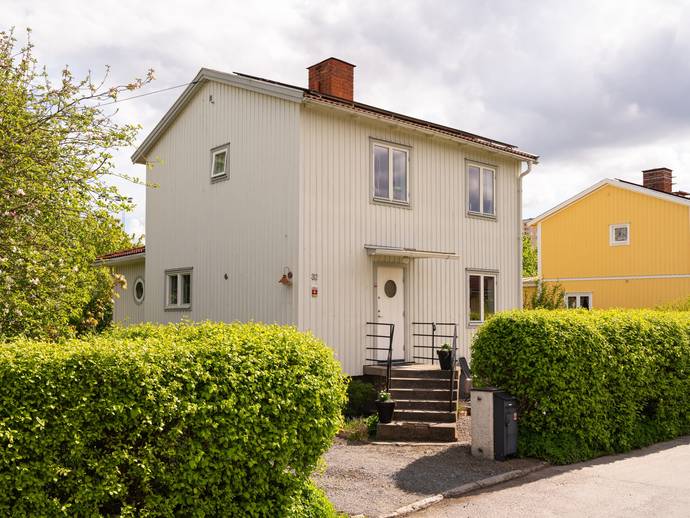 6 rok · 104 m² · Tröskverksvägen 32