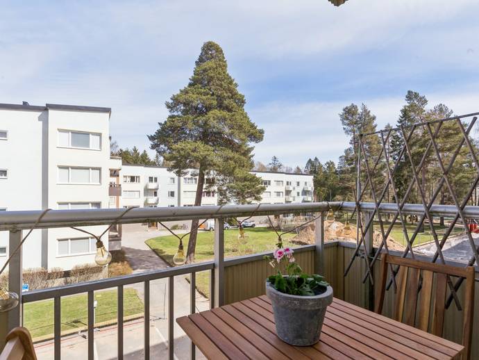 3 rok · 77 m² · Ringvägen 88
