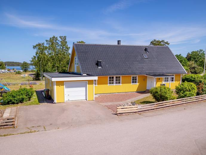 7 rok · 200 m² · Flundrevägen 2